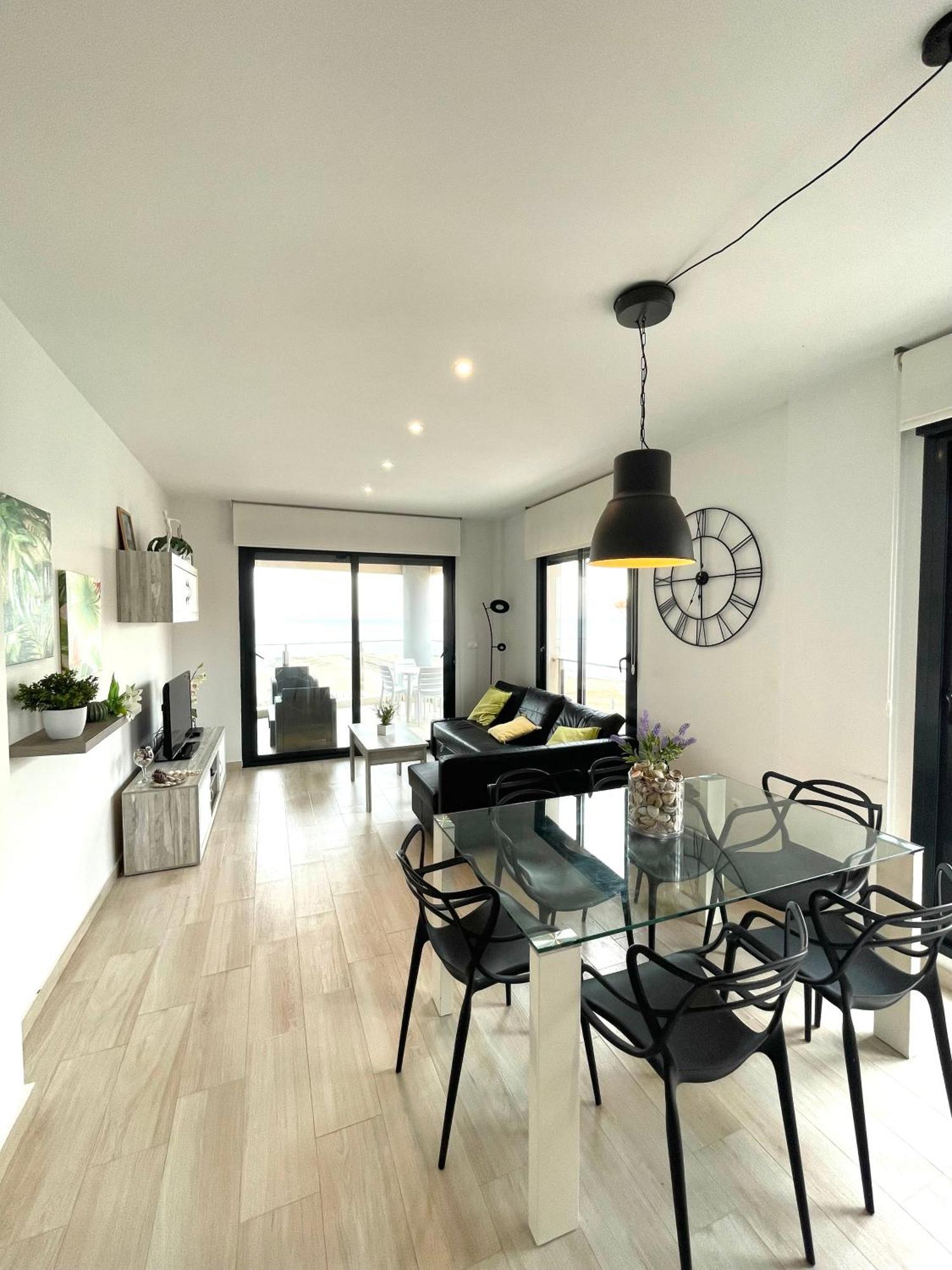 Luxury And Modern Beach Apartment With Sea Views Ла Мата Екстериор снимка