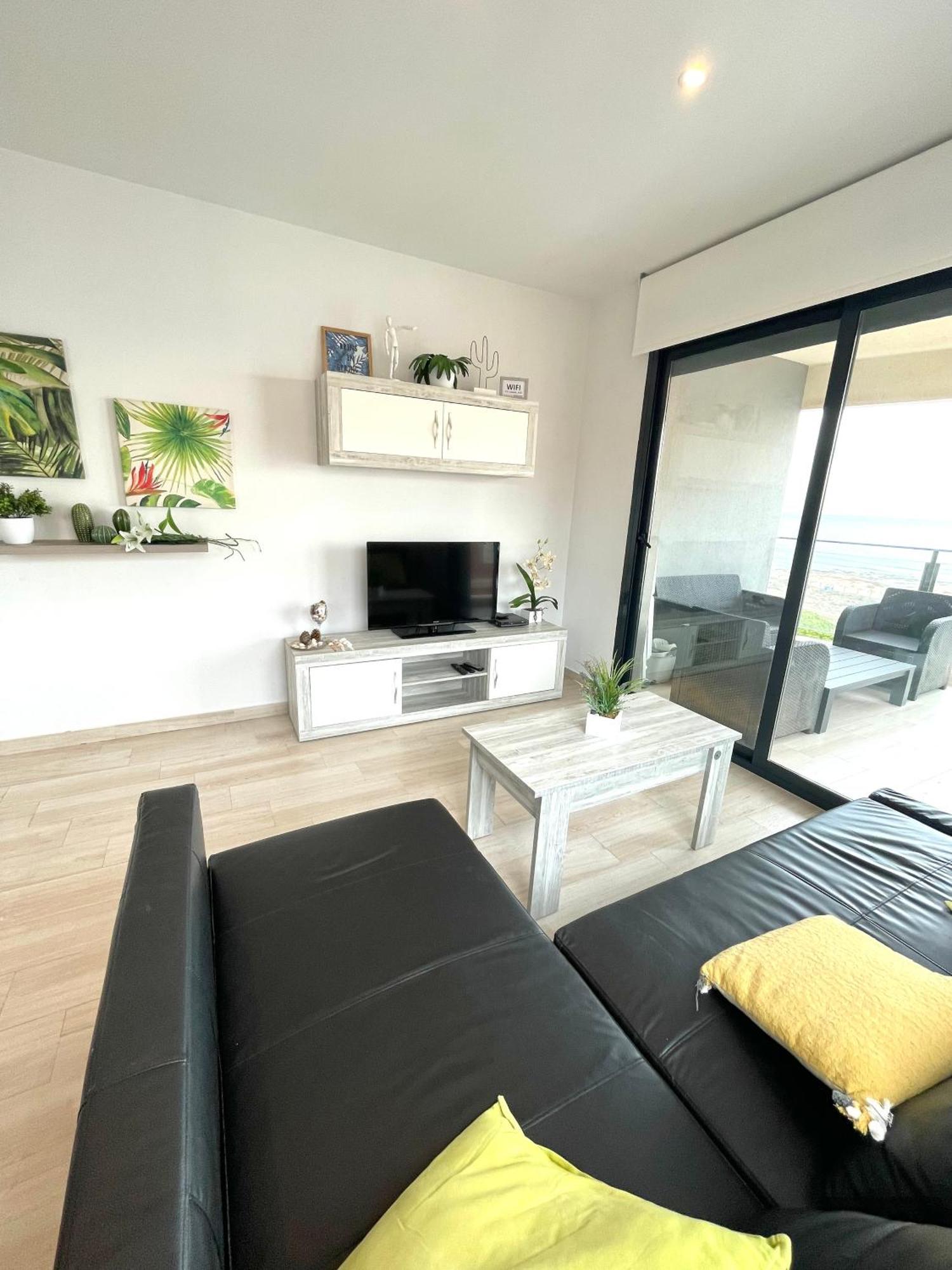 Luxury And Modern Beach Apartment With Sea Views Ла Мата Екстериор снимка